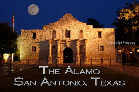 Texas fridge magnet featuring the Alamo in San Antonio, TX TX